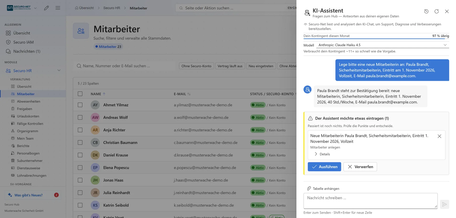 KI-Assistent über der Mitarbeiterliste mit einem Vorschlag, eine neue Sicherheitsmitarbeiterin mit Eintrittsdatum anzulegen.