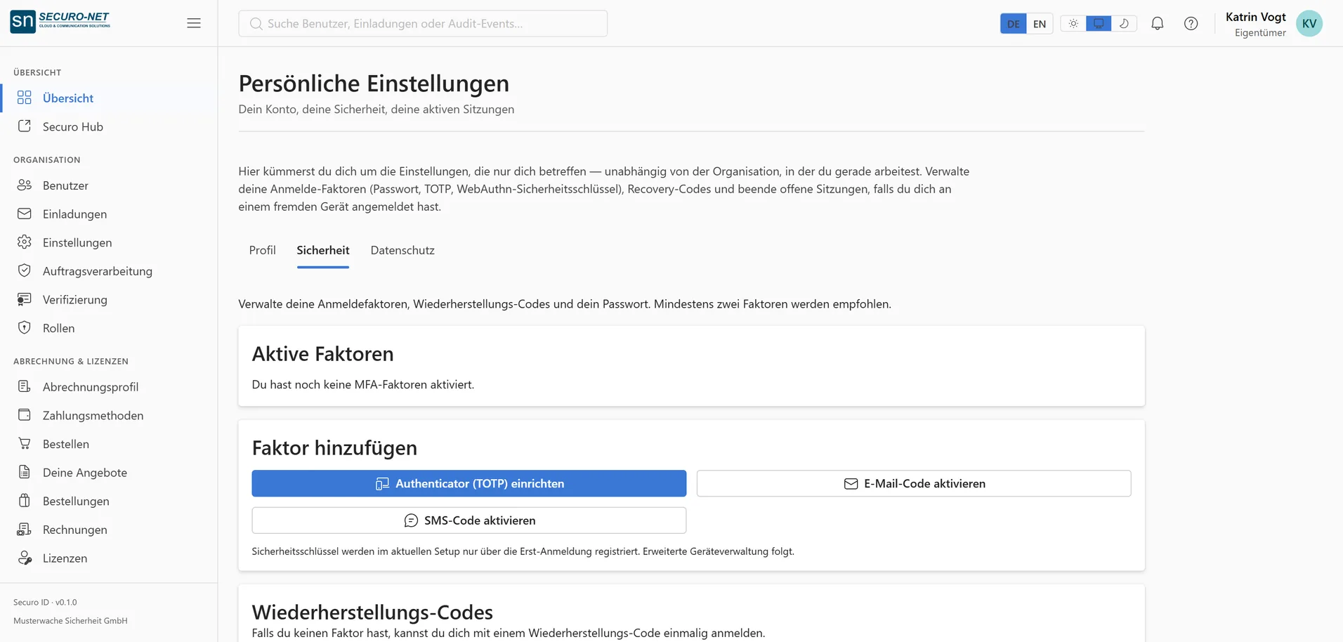 Persönliche Einstellungen in Securo ID, Reiter Sicherheit: Bereich „Aktive Faktoren“, „Faktor hinzufügen“ mit Authenticator (TOTP), E-Mail-Code und SMS-Code sowie „Wiederherstellungs-Codes“.