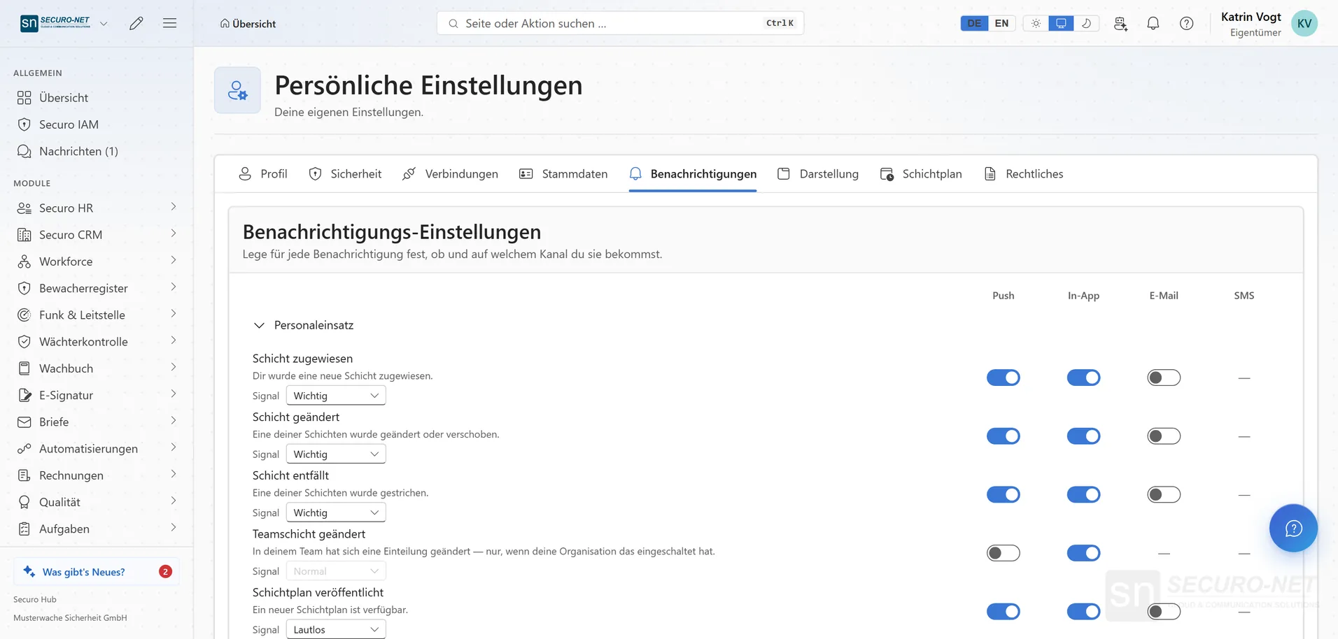 Persönliche Einstellungen mit Schaltern je Benachrichtigung für Push, In-App und E-Mail.