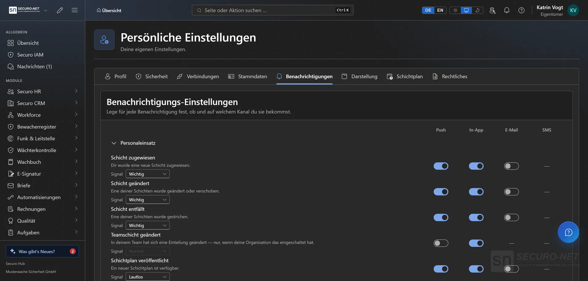 Persönliche Einstellungen mit Schaltern je Benachrichtigung für Push, In-App und E-Mail.