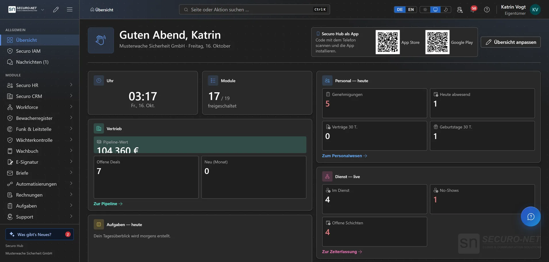 Hub-Startseite „Guten Abend, Katrin“ mit Kacheln für Uhrzeit, Module, Vertrieb mit Pipeline-Wert, Personal heute, Dienst live und Aufgaben.