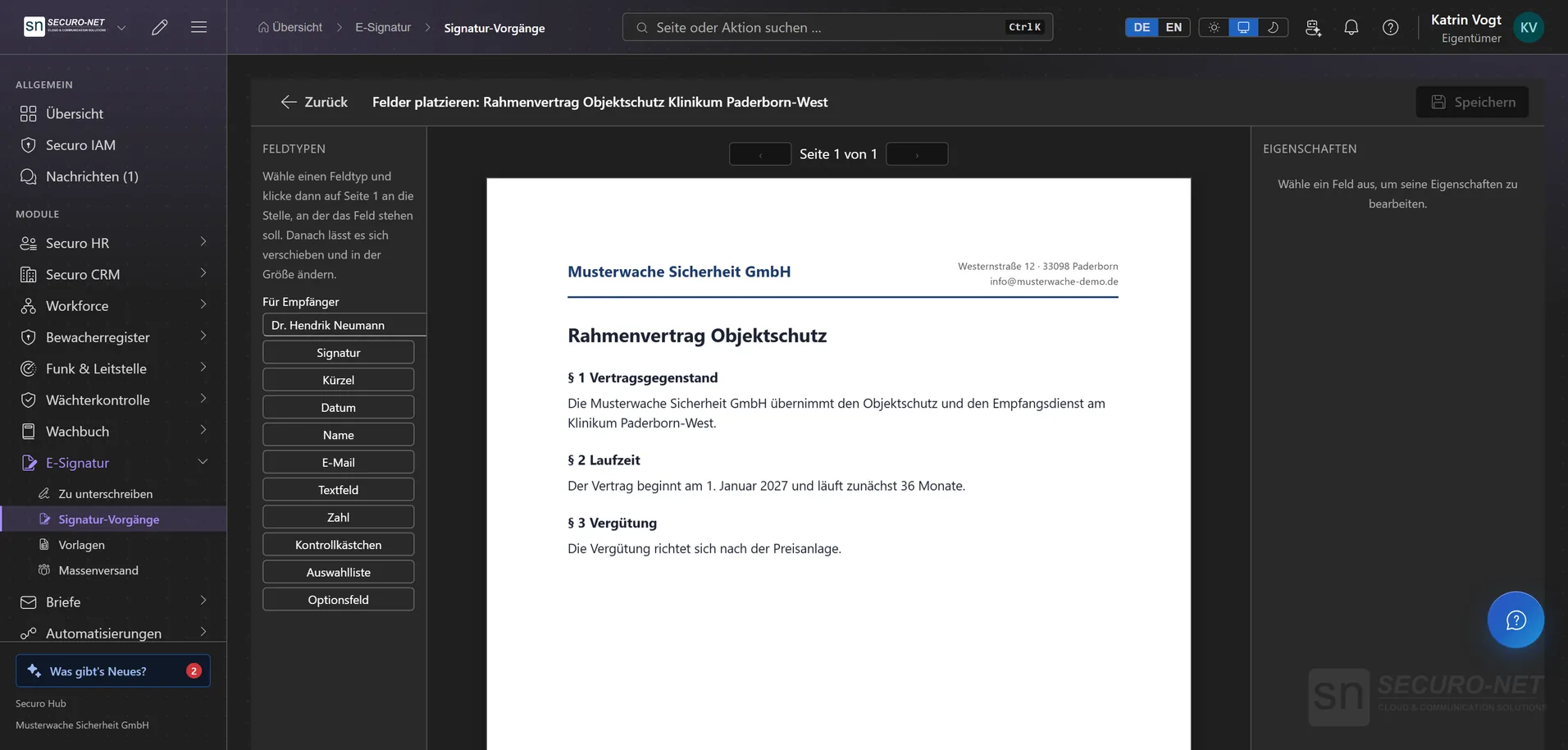 Feld-Editor mit dem Rahmenvertrag als Seitenvorschau, platzierten Signatur- und Datumsfeldern und der Feldpalette.