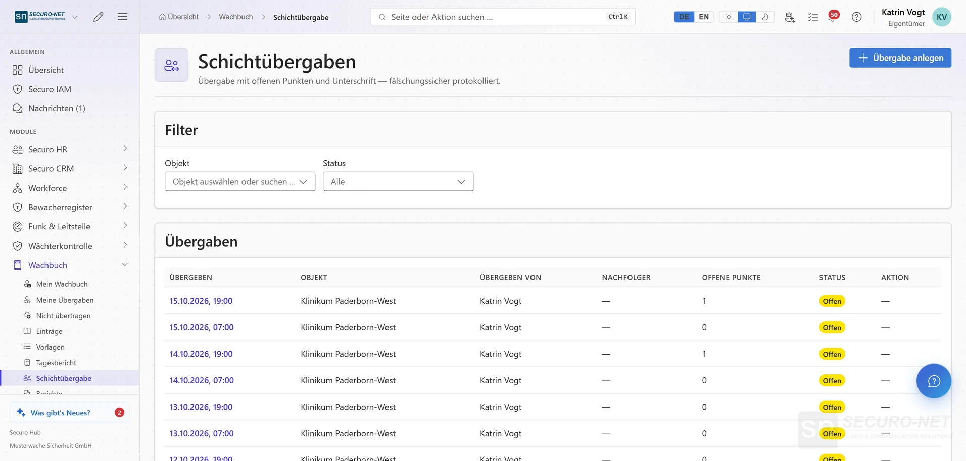 Liste der Schichtübergaben mit Zeitpunkt, Objekt, Übergebendem, Nachfolger, Anzahl offener Punkte und Status.