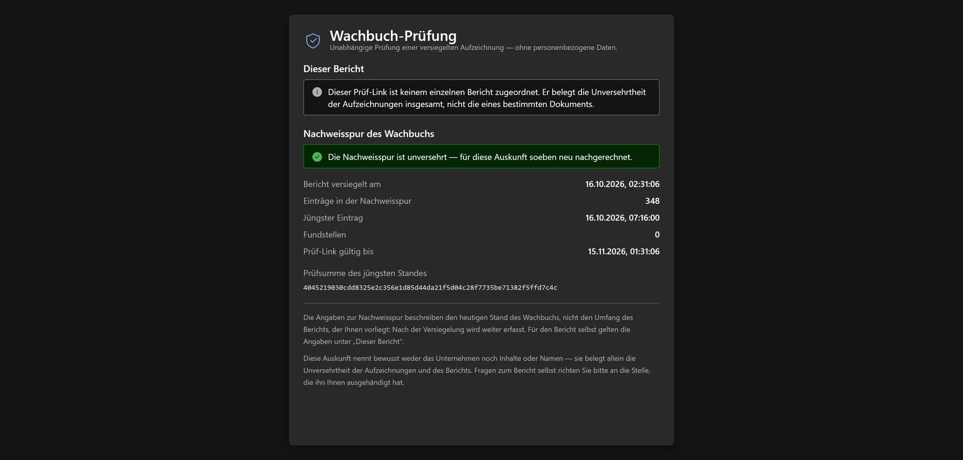 Öffentliche Seite „Wachbuch-Prüfung“ mit dem Ergebnis, dass die Nachweisspur unverändert ist, und Angaben zu geprüften Einträgen und Prüfsumme.